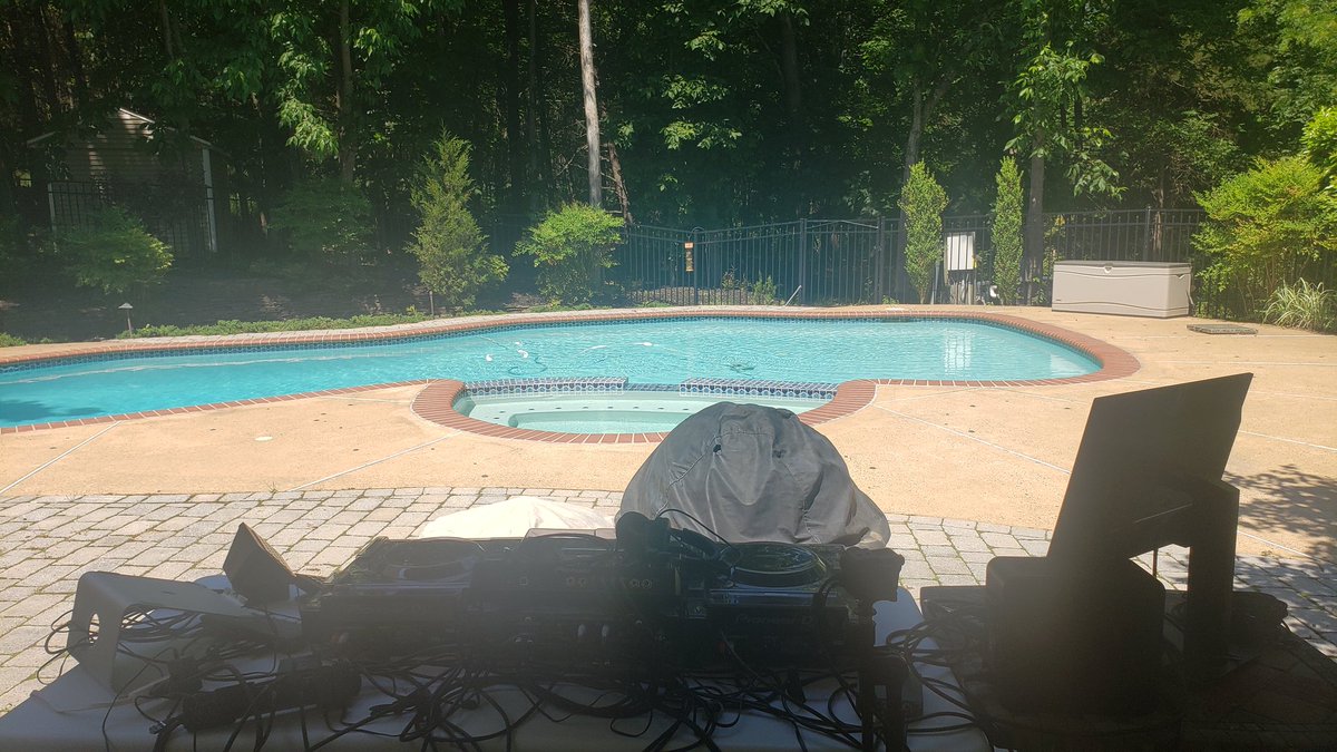 djsmark's tweet image. AMPED to be back outside! Come vibe pool side on #twitchtv live now! #djsmark #twitchdjs #twitchaffiliate #melodichouse #organichouse #deephouse #poolside #poolstream #poolvibes #beatzNbrunch