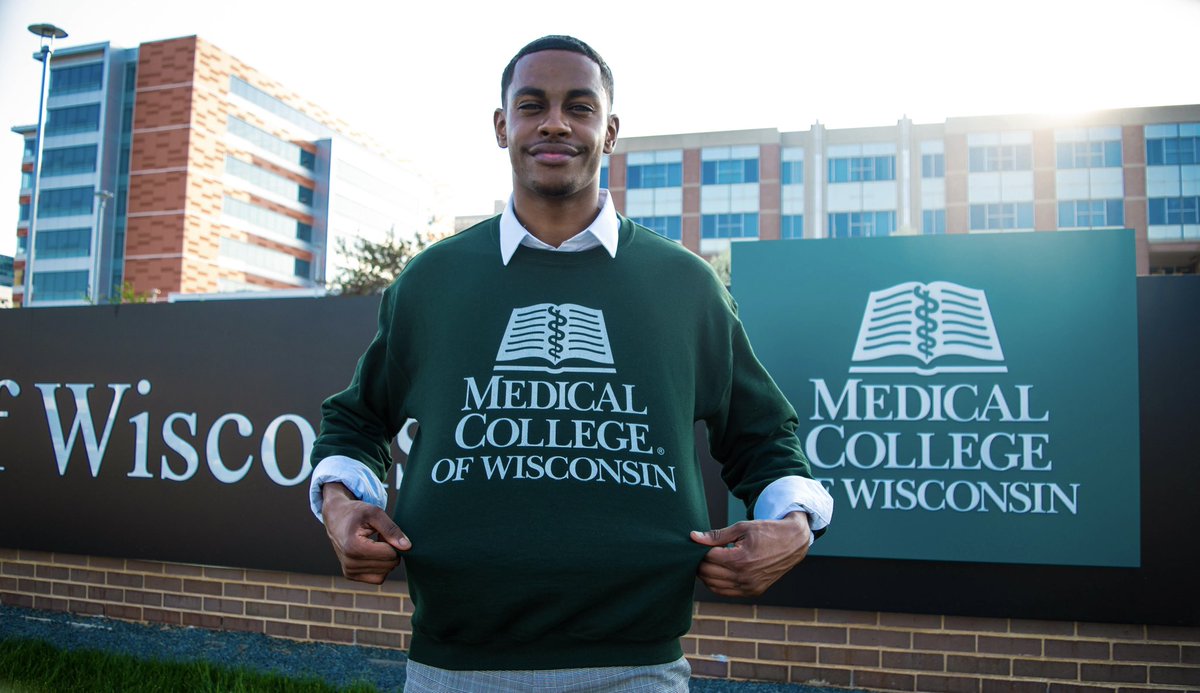 We got a (future) doctor in the building!! 🫡🥼 Beyond excited to announce that I’ll be attending @MedicalCollege this fall to begin my studies as a student Physician 👨🏾‍⚕️🥳 even more excited to make a difference in the lives of Black and brown patients everywhere🤎
