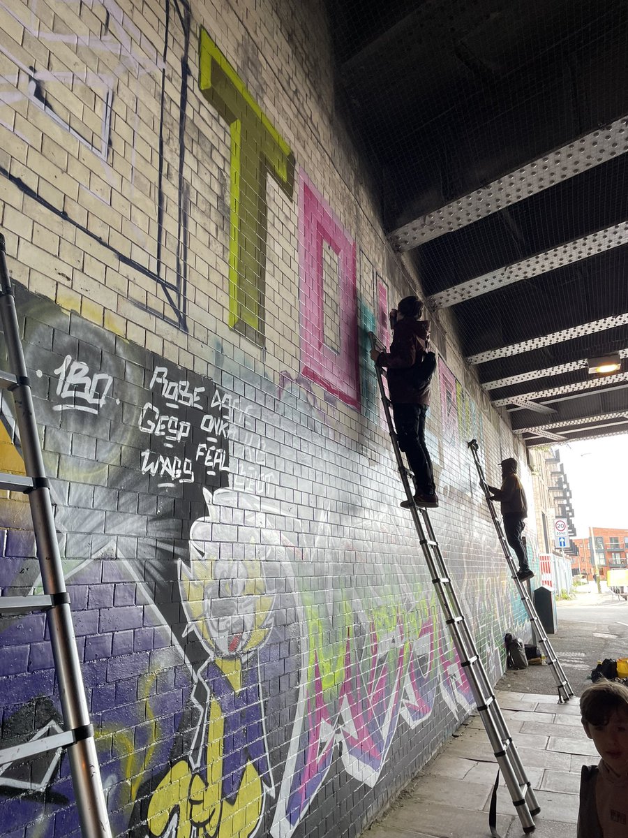_lab_'s tweet photo. Had a great time at Bring The Paint festival in Leicester today! Some amazing graffiti! #streetart #grafitti https://t.co/JdhHQf3fHv