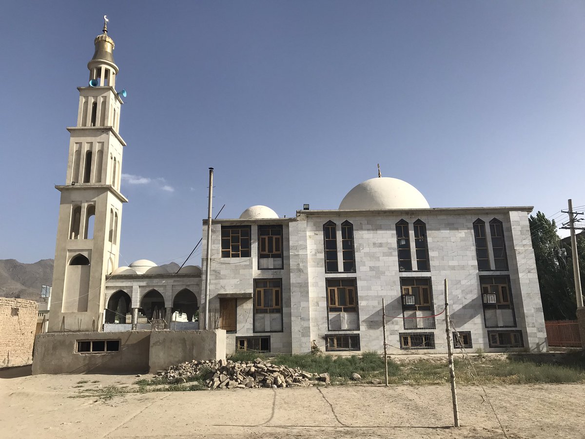 ibn_shabbir's tweet photo. We visited ‘Afghan Darul Uloom’ in Kabul, established by former Ambassador to Pakistan, Mulla Abdus Salam Zaeef on his return from Guantanamo a decade ago. It serves 1000 boys &amp; girls &amp; also provides modern education.The importance of such institutes should not be underestimated. https://t.co/gYYwX4BIrw