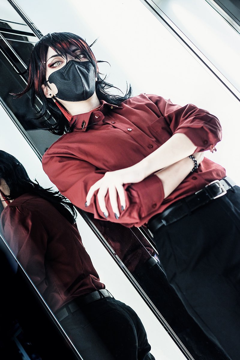 yui930_log's tweet photo. [Cosplay] Day 1&amp;2 - Vox Akuma https://t.co/PAtHfmkleN