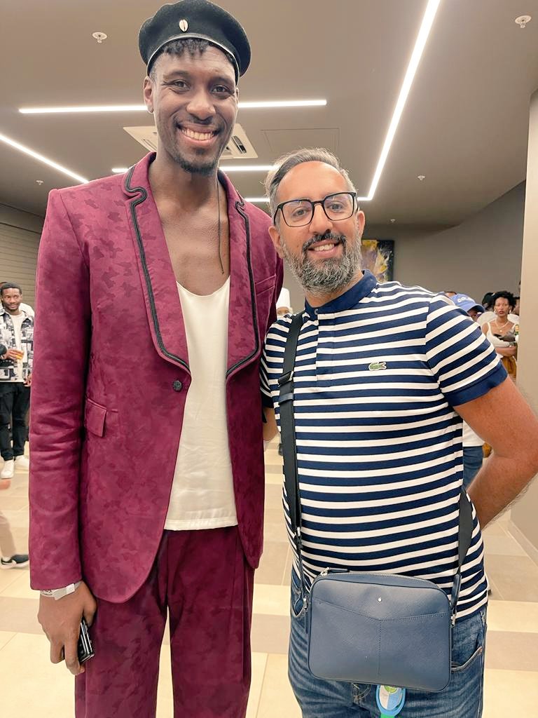 alijaffer's tweet image. Great night with great people @theBAL. Merci @ianmahinmi from @NBAextra .
@JMonclar 
@SoFrenchProd 
@MaryPatrux