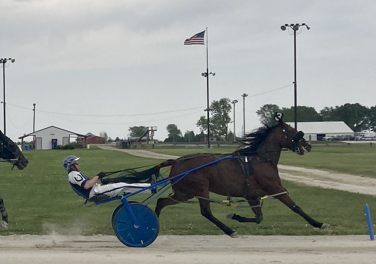 iowa_harness's tweet photo. IT’S PACIFIC TIME sails to victory in the first division of the FFA Pace #harnessracing #iowa #whatcheer https://t.co/x3FlODxQGF