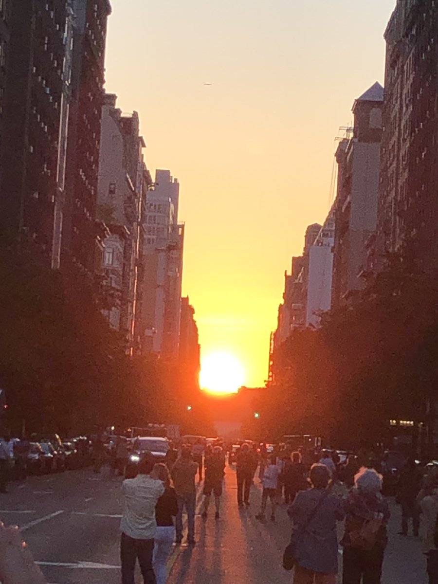 Happy #Manhattenhenge!