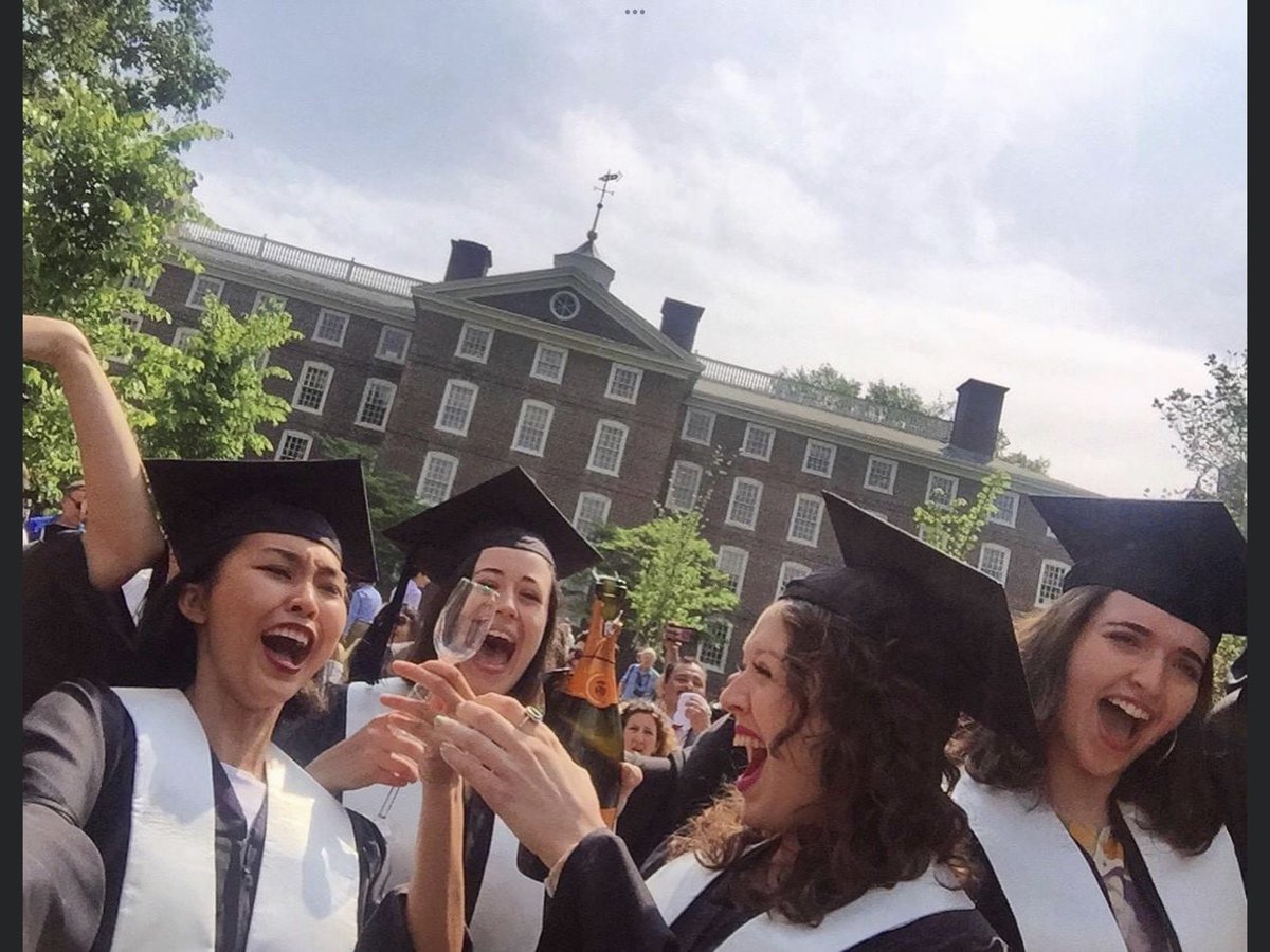 TessMaryOConnor's tweet photo. Galloping past the #vanwicklegates 2016. #BRDD #dualies #Brown #RISD https://t.co/geOYR72Z7O