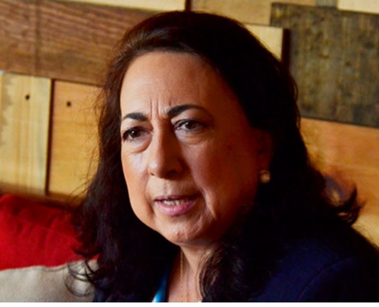 MERodriguez53's tweet photo. Con el fallecimiento de Yancy Urbina pierdo una gran amiga y el pueblo salvadoreño una mujer valiente y muy profesional. Mi solidaridad con su flia y compañeros. Yanci, tu recuerdo no descansa y sigue en nuestros corazones https://t.co/Ln3Digkvsw