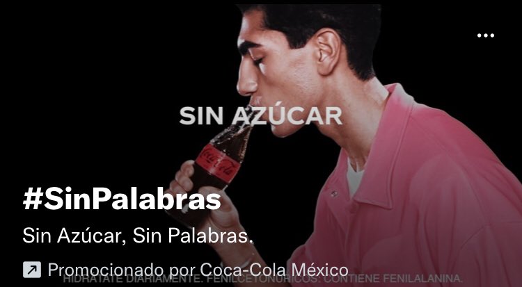 SoyYoLetizia's tweet photo. No pudieron usar una imagen más representativa para una campaña de #CocaCola #VenenoEmbotellado, parece un joven consumiendo una sustancia adictiva y perjudicial.
#CocaColaMata https://t.co/1tCRBoByms