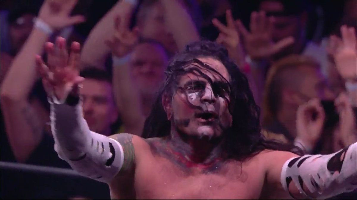 What a match!! What a moment!! 

The team of #TheHardys beats the #YoungBucks!!!

#AEWDoN #DoubleOrNothing