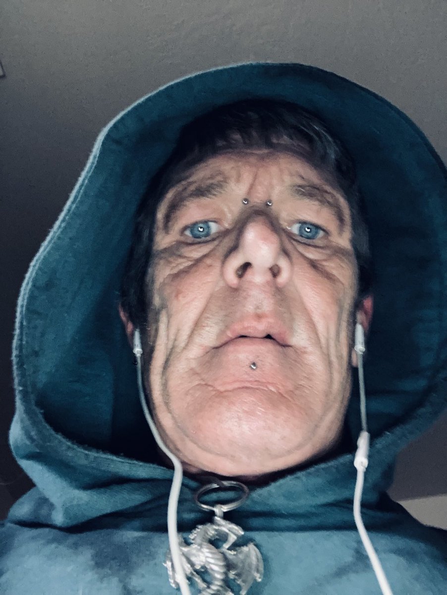 pissyjimes tweet picture