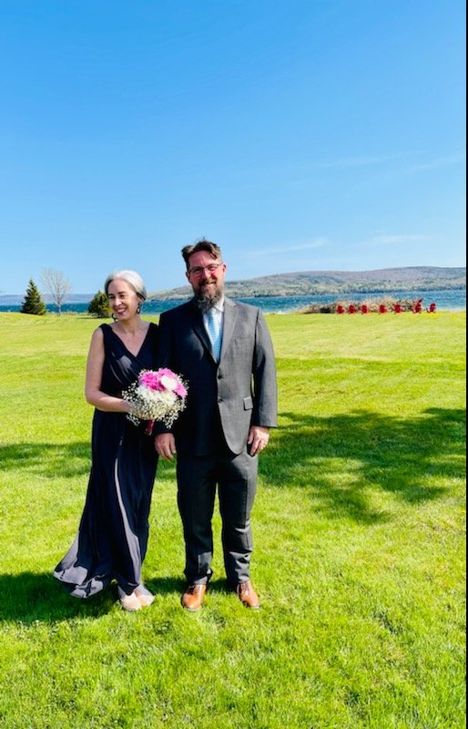 NYFbarber's tweet image. Got hitched last weekend. Cool part to the story? After a DM to @ianhanomansing to see where he got the tie he was wearing on his nightly broadcast on April 15, he followed up, mailed it to me with a thoughtful card. Can't think of a more Canadian move. @CBC @CBCVancouver
