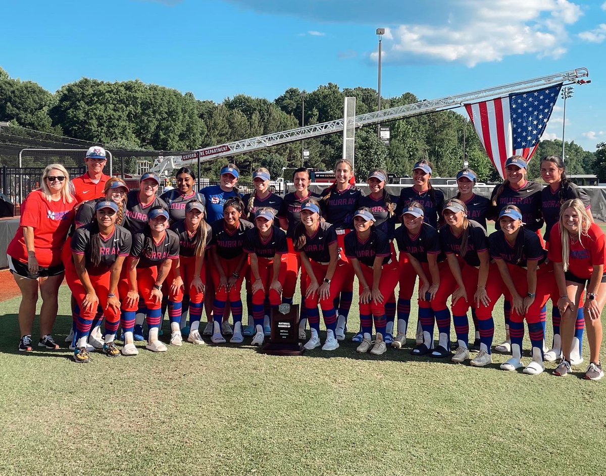 MSC_Softball's tweet photo. We are so incredibly proud of this team! Great fight Aggies! We love you all so much❤️💙 https://t.co/nu2UfFyCOT