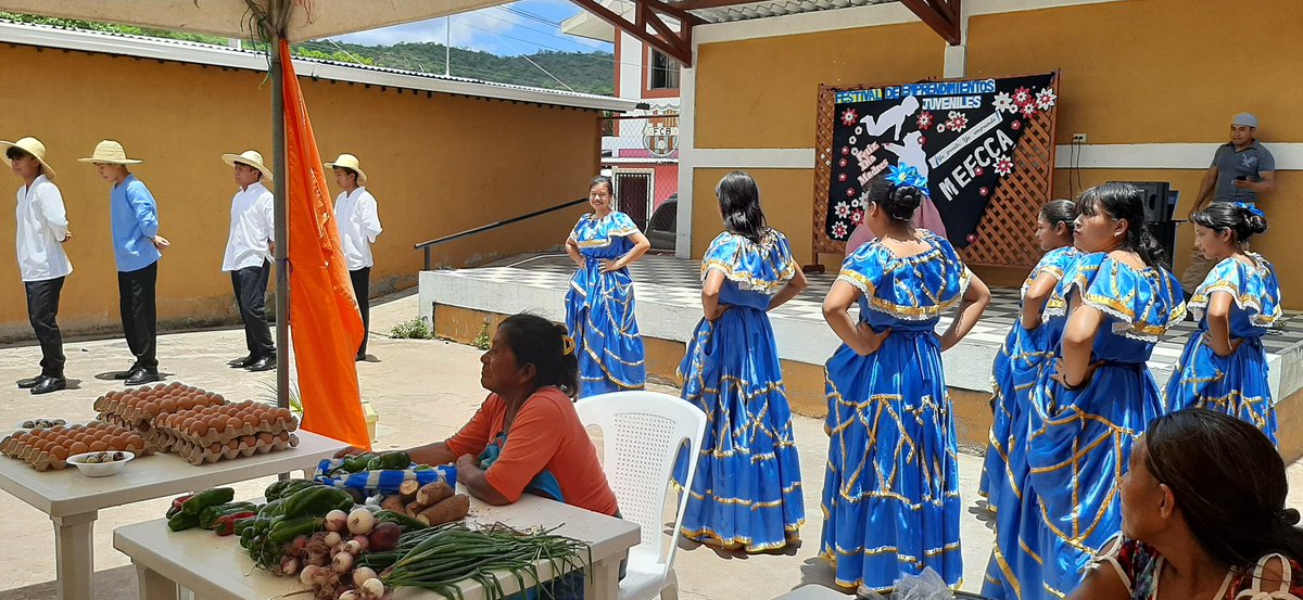 MefccaMadriz's tweet photo. Festival de Jóvenes Emprendedores en Totogalpa. 
#MEFCCAMadriz
#AlcaldíaMunicipalTotogalpa
#TecnológicoCheGuevaraSomoto
#ReddeComunicadoresMadriz https://t.co/jQm6EcTDyH