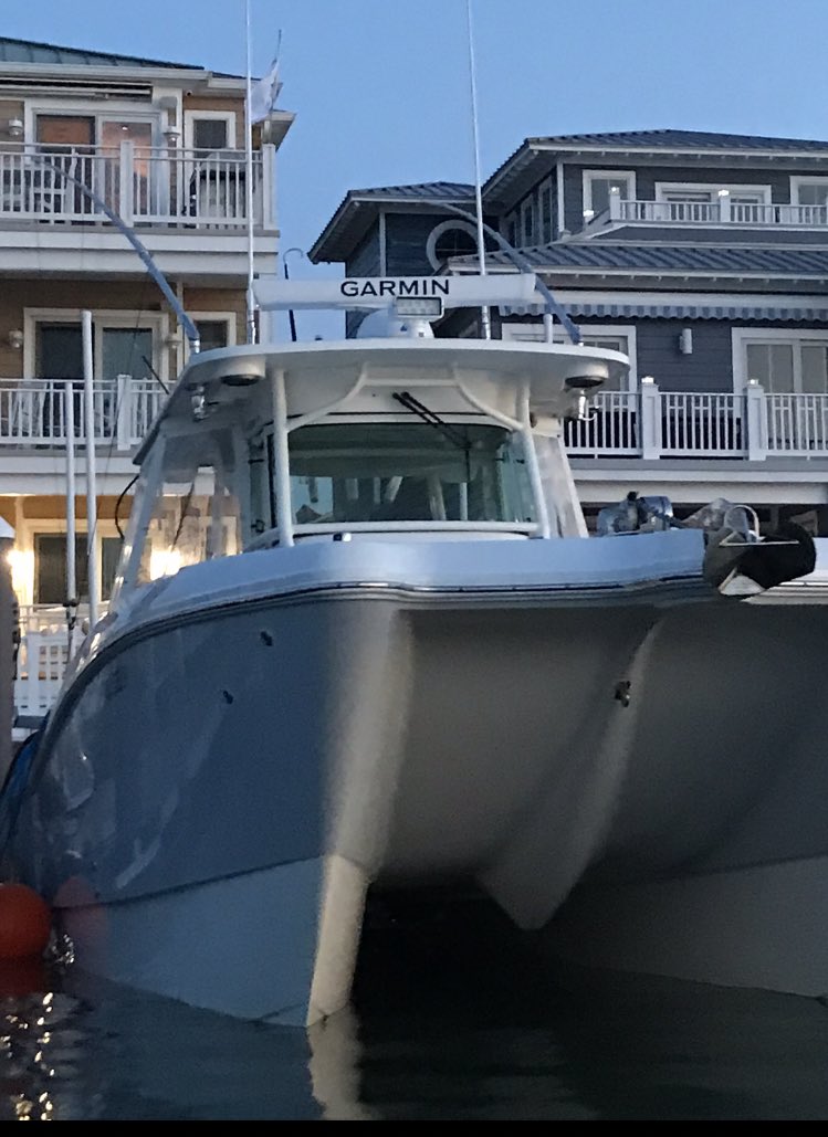mandmlover4life's tweet photo. Party on the Garmin Gang Boat? https://t.co/2ldKtzZr64