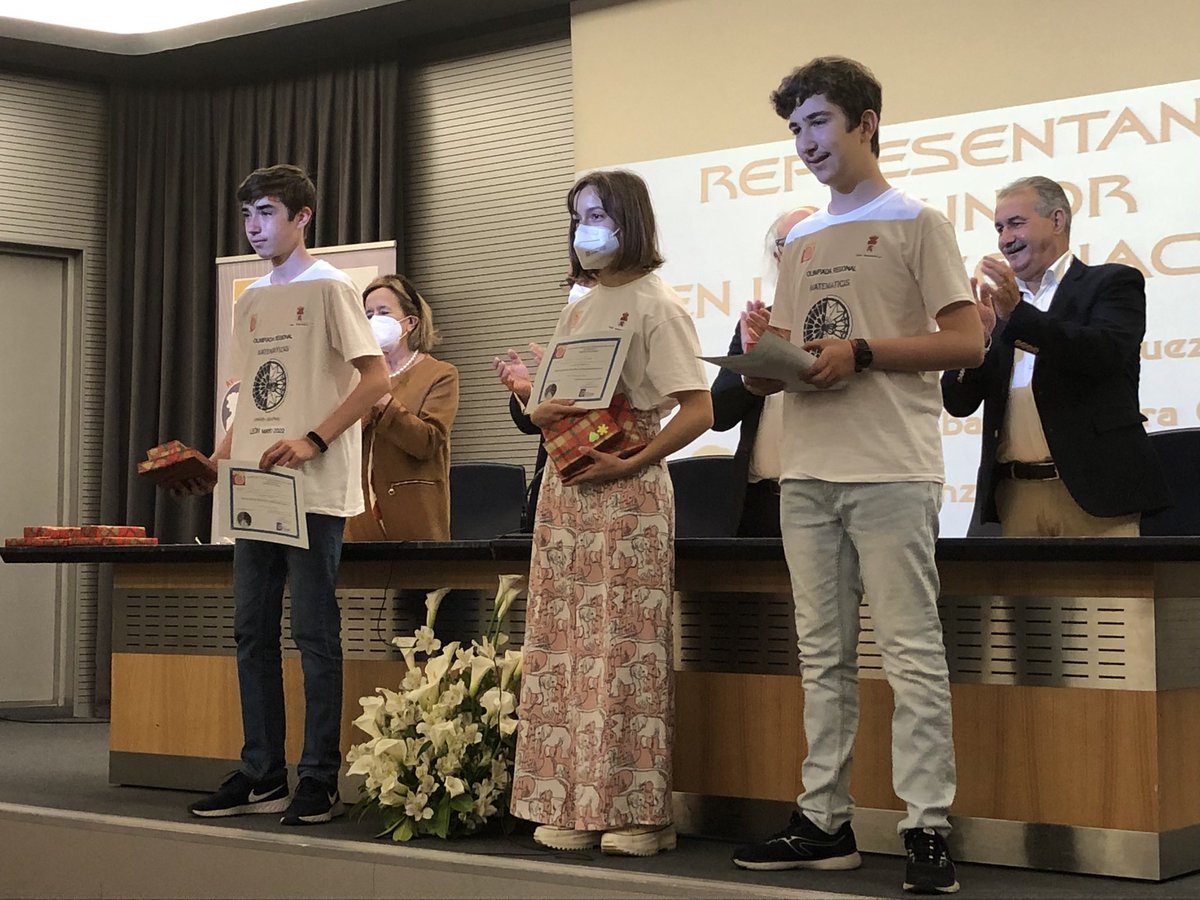 #XXIXOlimpiadaRegionaldeMatemáticasCyL
Representantes de CyL en la Nacional de 2º. Salamanca, Soria y Valladolid.