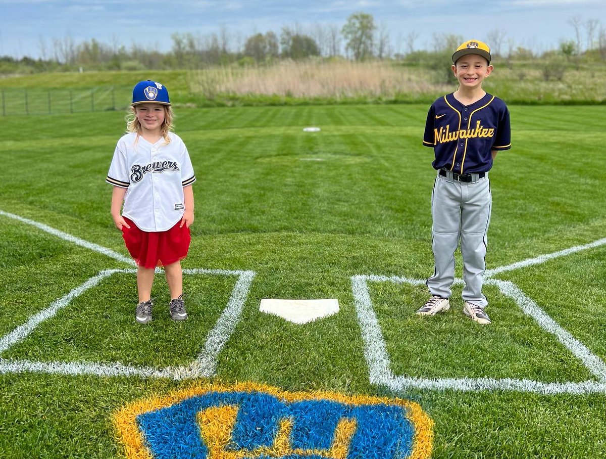 BrianHagel's tweet photo. Hagel Field 2022! #FieldOfDreams #Brewers https://t.co/y1RJhNjaPr