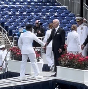 DrNakiaHall's tweet photo. Introducing U.S. Navy Ensign Christian Hall, United States Naval Academy Class of 2022. 💙💛⚓️ https://t.co/bmaDlLpKFd