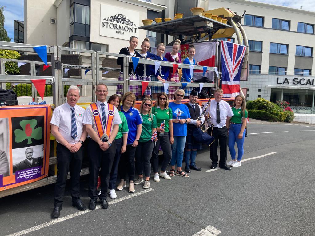 SchombergSoc's tweet photo. A huge well done to our #Kirknarra Highland Dancers and #UlsterScots musicians for performing on the cultural float that led the Co. Down contingent in the Centenary Parade in Belfast yesterday. 

Their performances were a huge hit with the crowd!

#NI100 https://t.co/XAWl8Vy04C