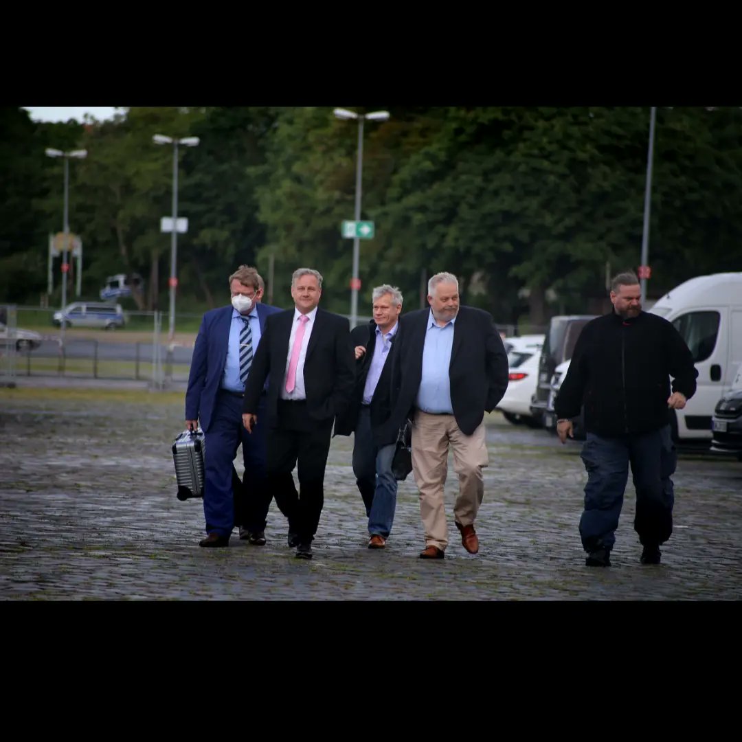 Sebastian_Riva1's tweet photo. Am 28.05.22 veranstaltete die #AfD #Niedersachsen ihren Landesparteitag in #Hannover. Bei diesem wurde Jens Kestner als Landesvorsitzender abgewählt und Frank Rinck zum neuen gewählt.
Auch Bundessprecher Tino Chrupalla nahm an dem Parteitag teil.

#h2805 https://t.co/d53X3tmXay