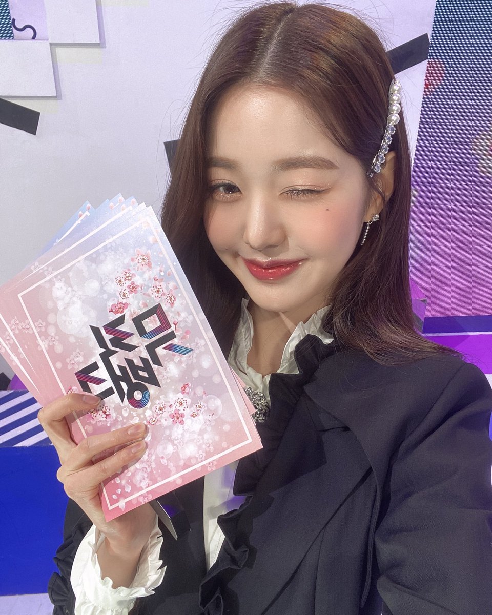 _FNent's tweet photo. 지금 몇 시예요? 정답입니다..! FN_엔터테인먼트의 형제자매 그룹이 여러분의 화면에 나올 시간입니다 >_< 

뱅크옵뮤직의 새로운 MC들을 환영합니다 👏👏👏👏!! 
하준이와 문, 축하해요! 전체 시각적 오버로드입니다🤯🤯🤯🤯

#CHARYBDIS #ODYSSEUS 
#BankOfMusic #뱅크옵뮤직 https://t.co/ds4Z0rjfcv