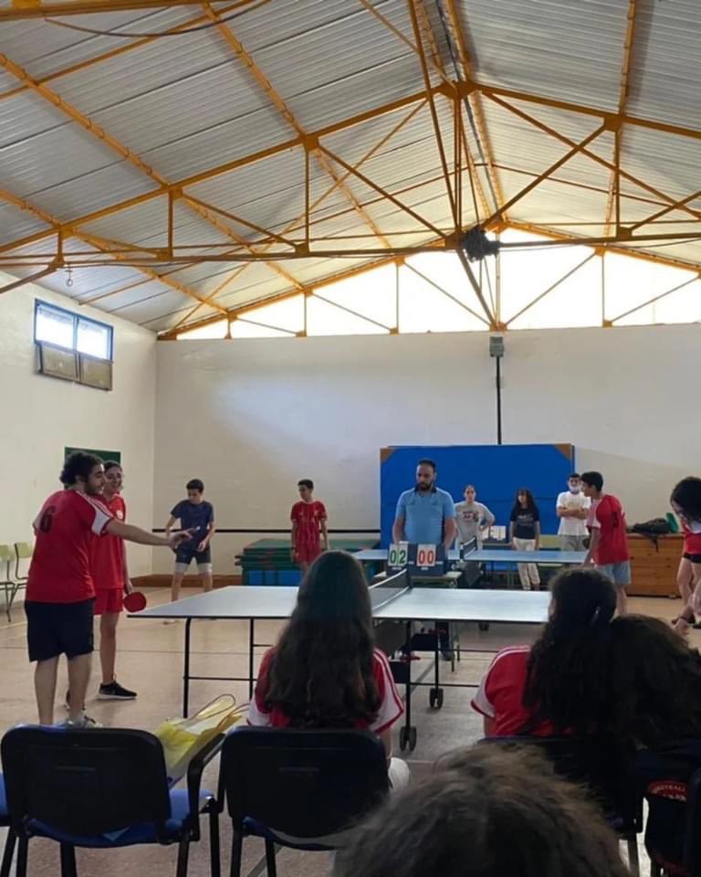 ColegioRabat's tweet photo. Finales  de los XIV Encuentros deportivos de los #CentrosEspañolesMarruecos en el @iejdlc_ma de Casablanca. Los equipos de Secundaria del @ColegioRabat, han ganado en las categorías de: tenis de mesa y voleibol. Enhorabuena!! https://t.co/GNdTeF3F6W