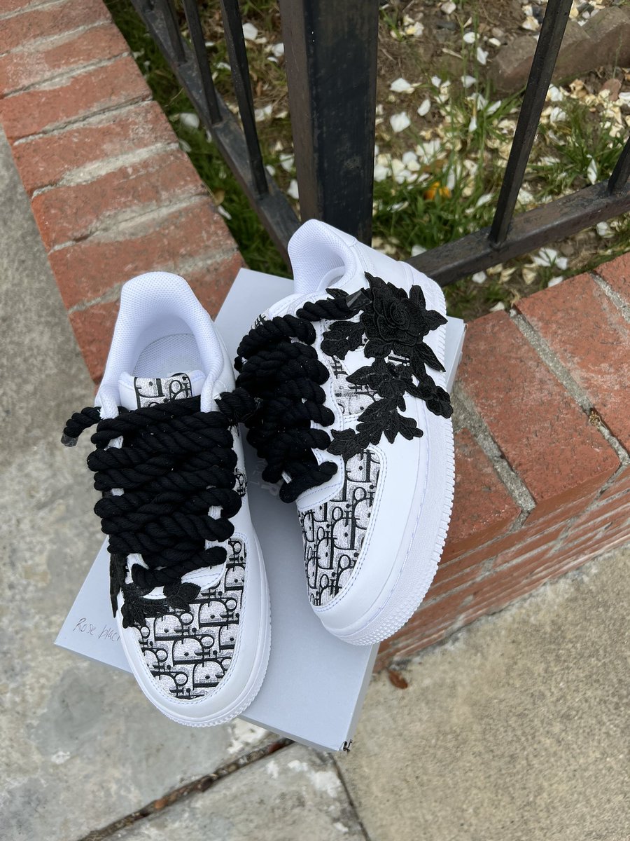 topnotch kustomz 🖤🧸 #oakland #shoeartist #customshoes #topnotchkustomzz #airforce1