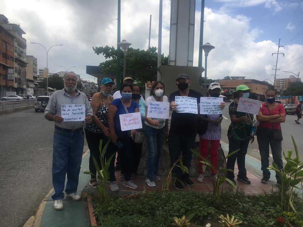 #29Mayo #ProtestaAdultoMayor | #Miranda #GuarenasGuatire en pie de lucha por el derecho a vivir con dignidad.
#UnidadYLucha