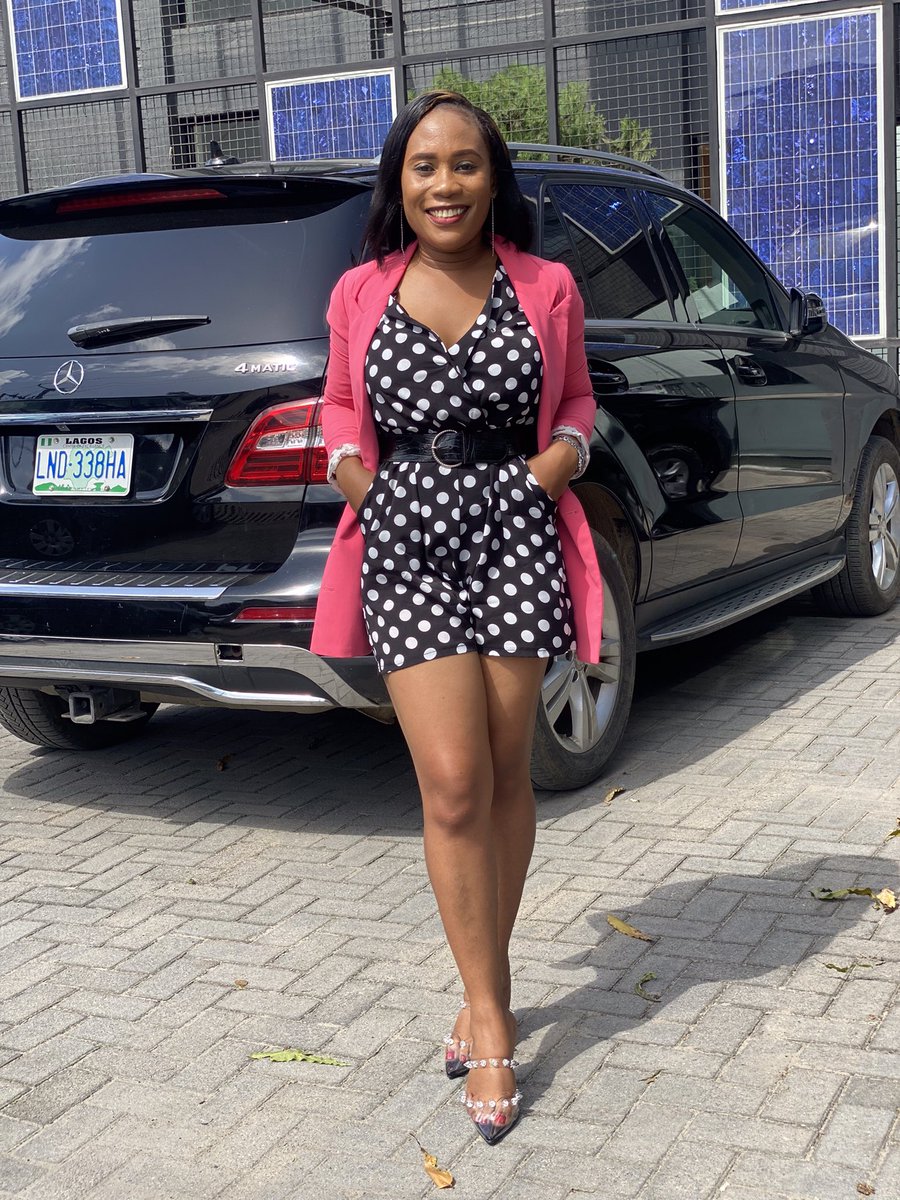 UdeariryChinwe's tweet photo. Happy Birthday to me🥰🥰🥰

#May29th
#birthdaygirl
#servinghotlegs. https://t.co/CtS0RAPW75