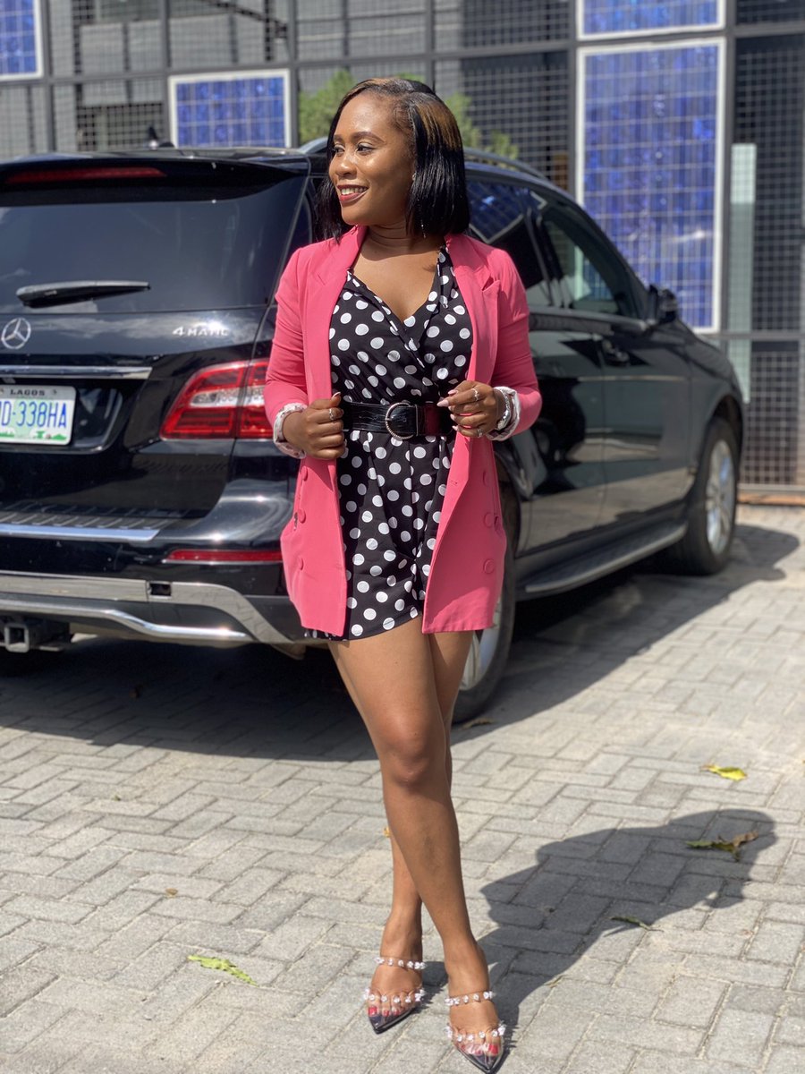 UdeariryChinwe's tweet photo. Happy Birthday to me🥰🥰🥰

#May29th
#birthdaygirl
#servinghotlegs. https://t.co/CtS0RAPW75
