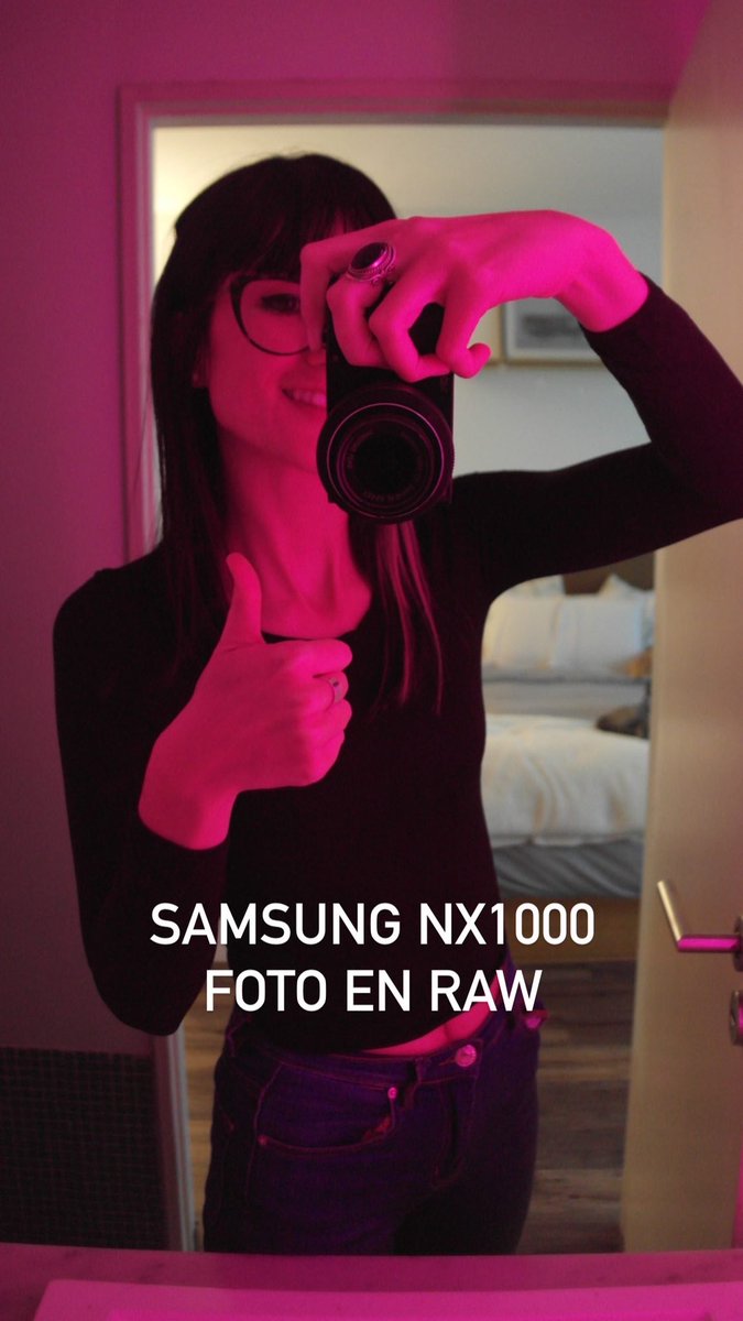 Lauritachurch's tweet photo. Vendo esta camarita Samsung Nx1000 re power.
Filma y saca fotos en RAW.
Tamaño ideal para llevarla en una riñonera! https://t.co/VpQuf8I5f4