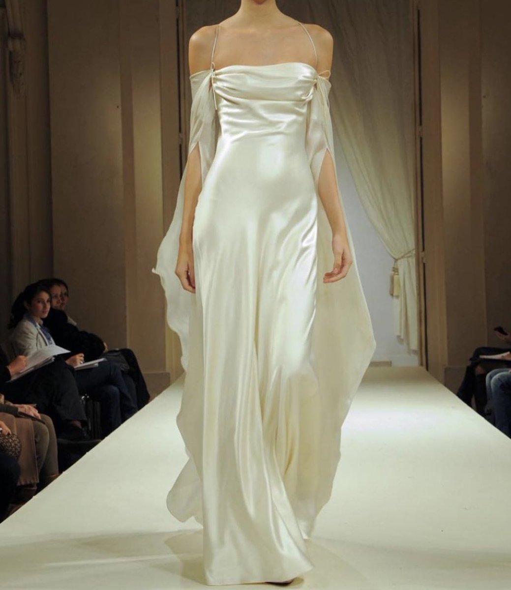 la femme dans l’art tweet media