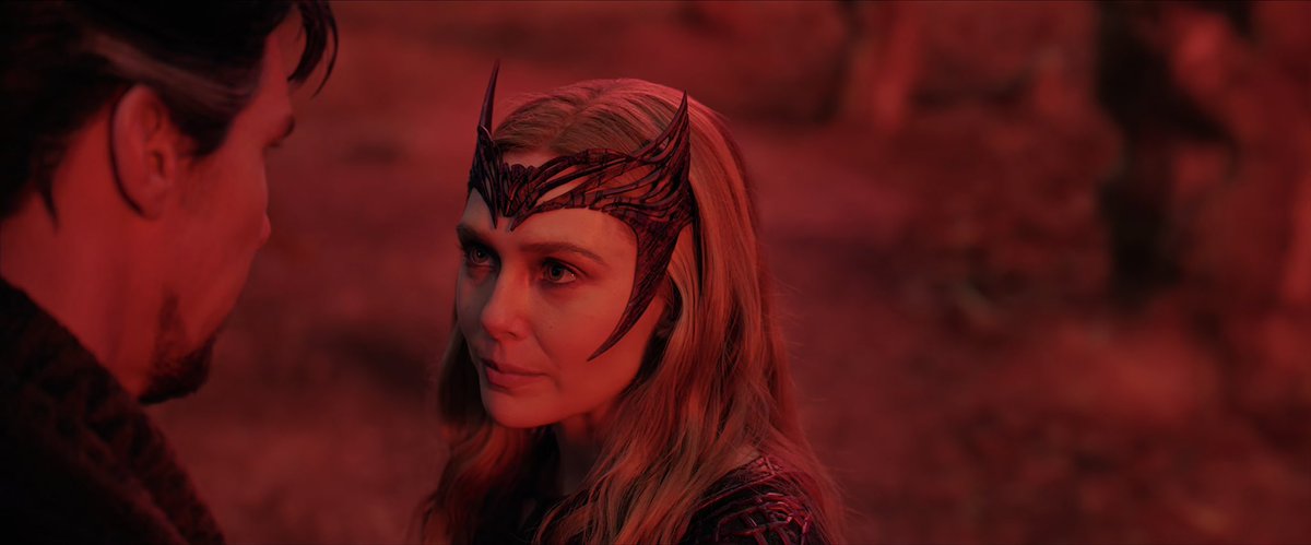 lizzieollxen's tweet photo. The goddess of chaos;THE scarlet witch. https://t.co/zBSBGC3YQw