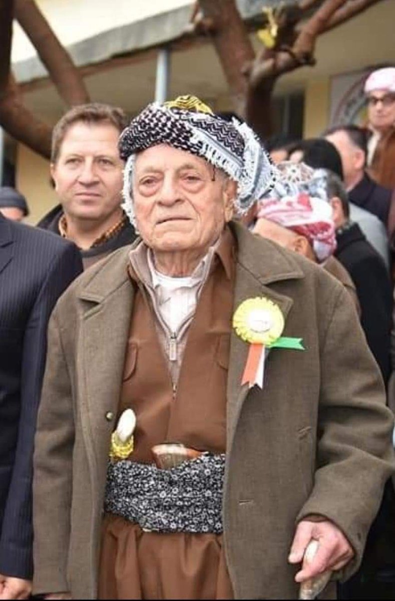 خوات لەگەڵ مامی گەورەمان.