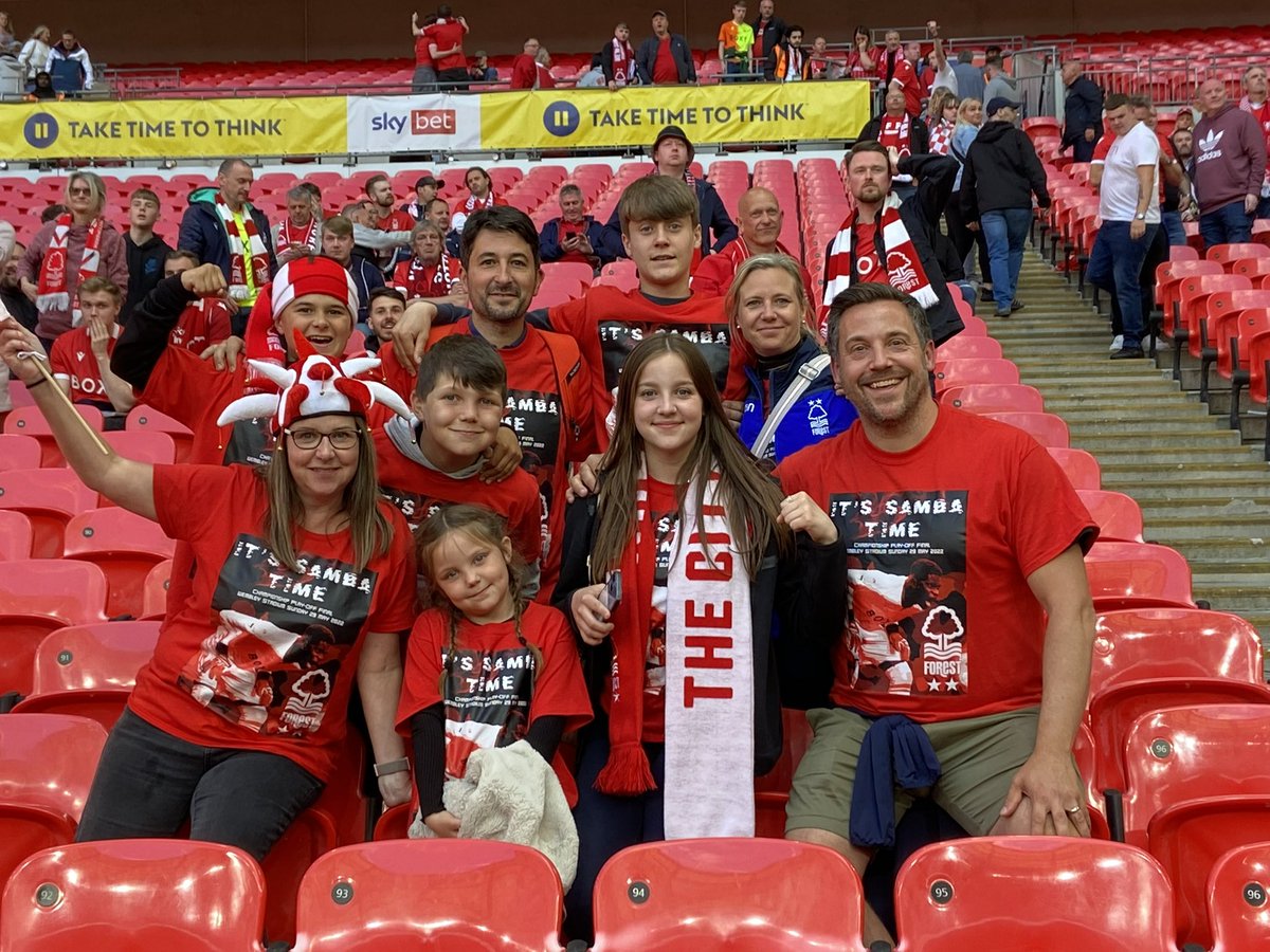 AmyAndersonUK's tweet photo. @samba_brice Like our t shirts Brice? “It’s Samba Time” we all loved watching you and the team today! Massive well done. See you back at Forest xxxxxxxxxx https://t.co/eO7OO4rNn4