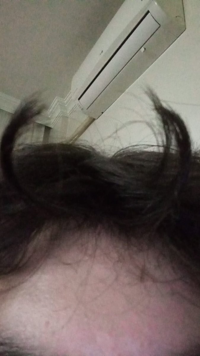 sadece sacinla kalp yap demistim..saci yetmiyomus