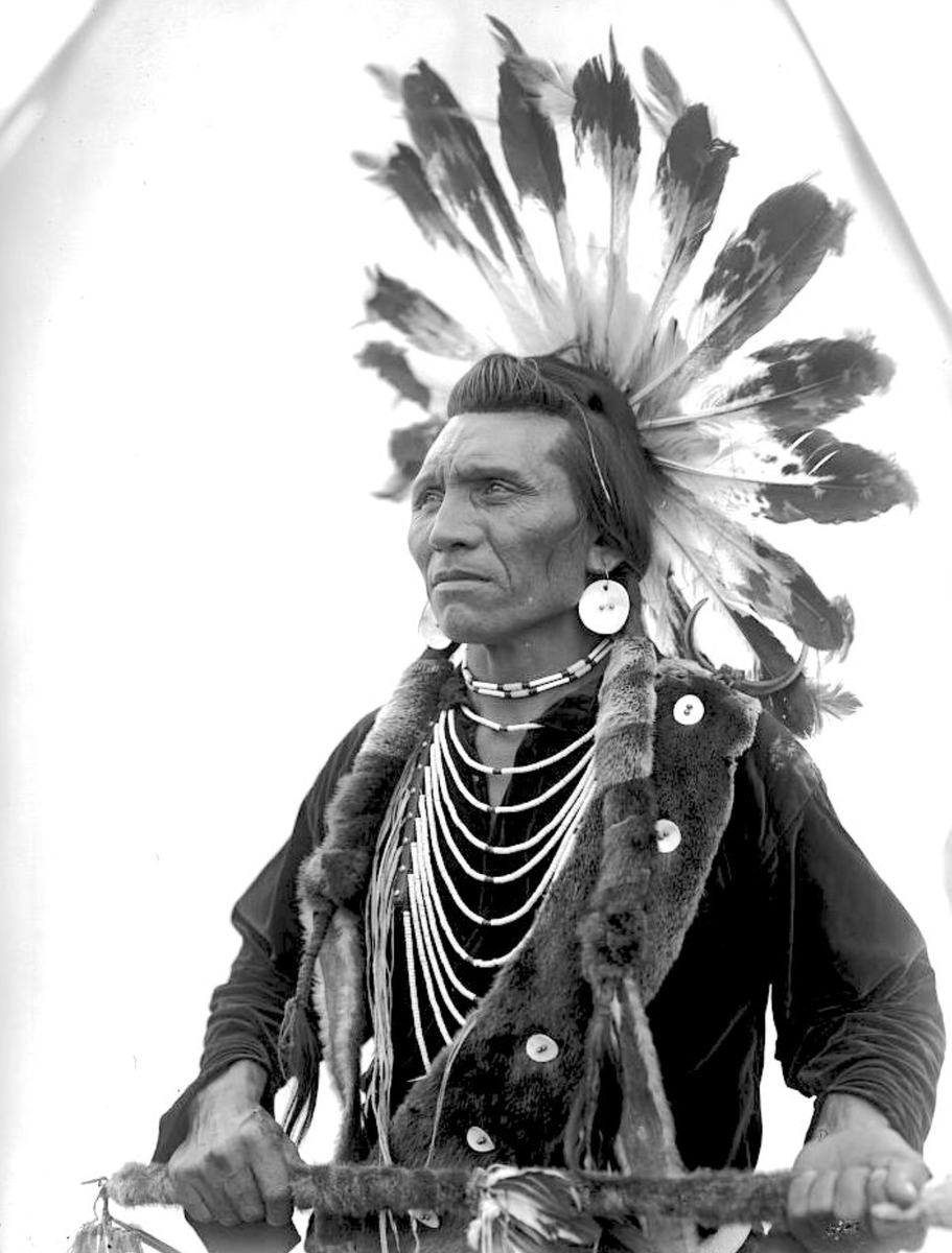 ProjNativeHope's tweet photo. #Atoem Elem Wh Skil Em Me (Chief Eagle). #Salish or #Kootenai. Western Montana. ca. 1904-1906. Photo by Edward H. Boos. Source - Denver Public Library. via: Moses on the Mesa
https://t.co/yNN4oaATRG https://t.co/vzzoAoXb7L