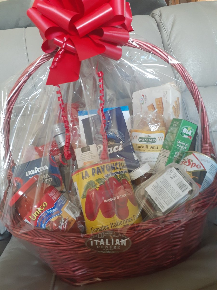 ShpkHighland's tweet photo. Thank you @ItalianCentre #shpk for supporting Ukrainian Fundraiser organized by local service clubs @ParkRotary #Elks #ProgressClub @UCT_news @StrathcoCounty https://t.co/8EFOm7p9L4