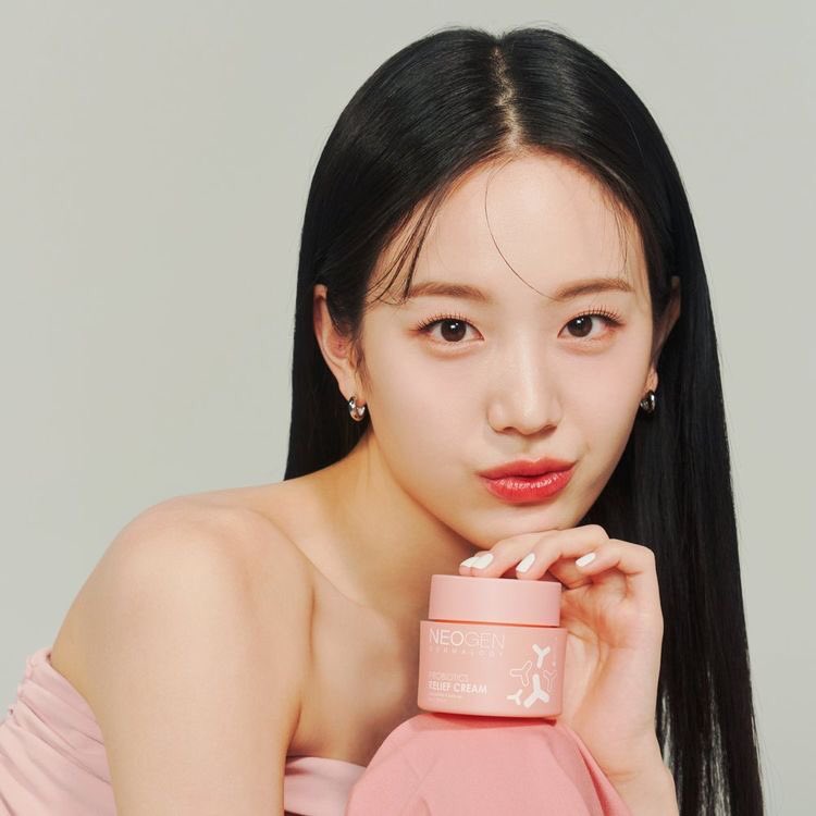 gyurithinker's tweet photo. kisses from gyul https://t.co/NgNNnp8dua