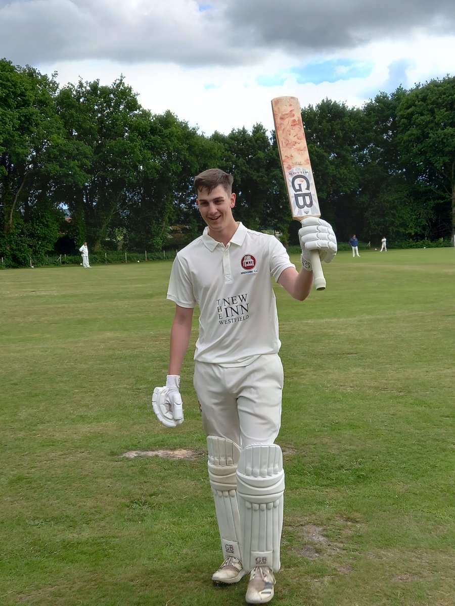 SedlescombeCC's tweet photo. New season, new shirts thanks to our sponsor @newinnwestfield ❤  ( admire the drip💧)
Our man Paul is modelling nicely after his maiden senior ton in a dramatic draw against Crowhurst Village. https://t.co/Ii1a7LSKvF