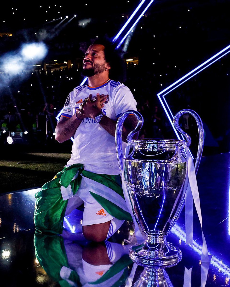 Muchas gracias Capitan 😭😢