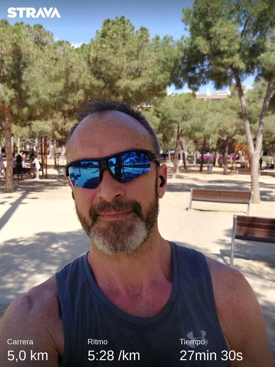 oscaram19711207's tweet photo. 5 K al aire libre. Despacio y tranquilo. Acostumbrando a las piernas después de más de 2 semanas de parón.
Seguimos!!!!!
@kmsxela
@elrinconcorredo @practicarunning
#KMSxELA
#elrincóndelcorredorpopular
#practicarunning https://t.co/wTrtTVHTG6