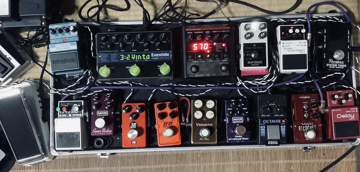 akkie5150's tweet photo. MXRのM-82 BASS ENVELOPE FILTERゲット。DRY/FXツマミがイイ仕事します。これでファンキーなカッティングを弾くと楽しい(^^)
#MXR #BASSENVELOPEFILTER https://t.co/fMgR2ZxaXN