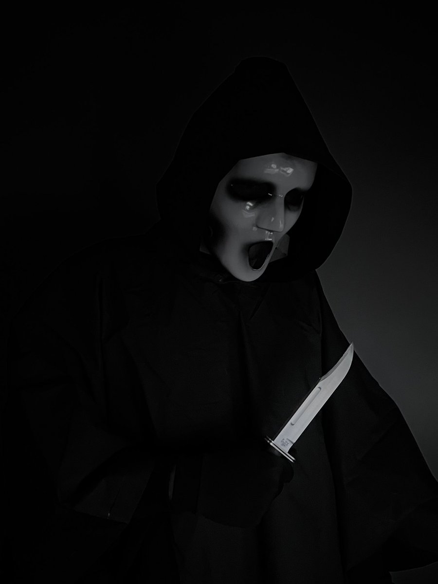 Oficialtheshape's tweet photo. The Lakewood slasher🩸🔪
#scream #screamseries #screamtvshow #brandonjames #lakewood https://t.co/wUEeKk1hyB