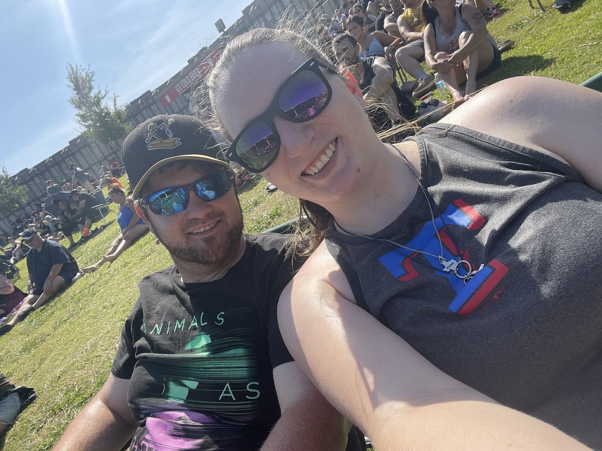 cynb24's tweet photo. Having an amazing time at #BFD22!
Beautiful weather, great music and even better company :) https://t.co/HqtfGw8ZPV