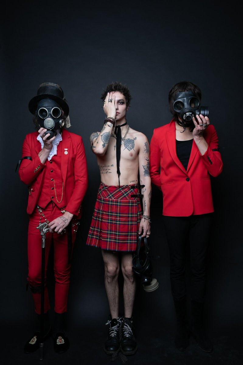 PalayeRoyale's tweet image. Happy 2nd birthday to The Bastards album.

What was your favorite track from the album? x