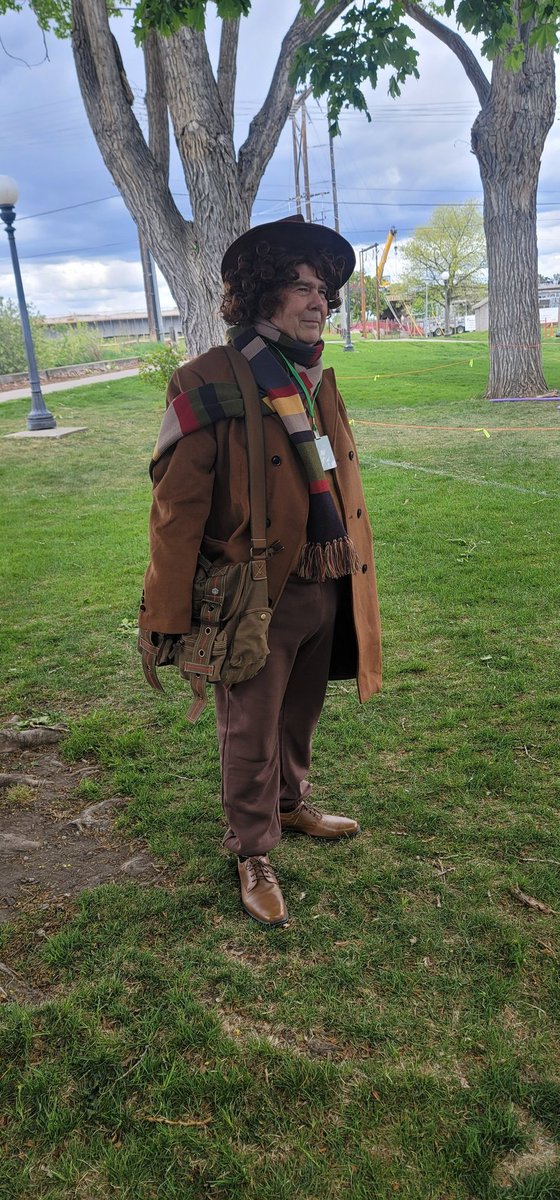ImaSwingMaHamma's tweet photo. Wonderful doctor cosplay at #miscon36 https://t.co/8NrVXPpqOk