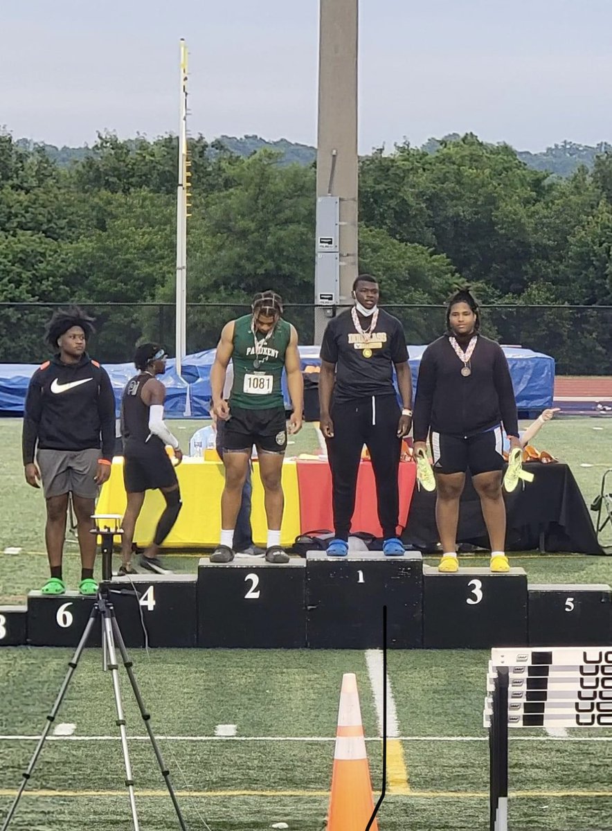 THECalvertHigh's tweet photo. Calvert High’s Track Team had an awesome day at State’s. Boys came in 3rd and almost every qualifier scored 💙💛💙 https://t.co/V5YTCyZ7AZ