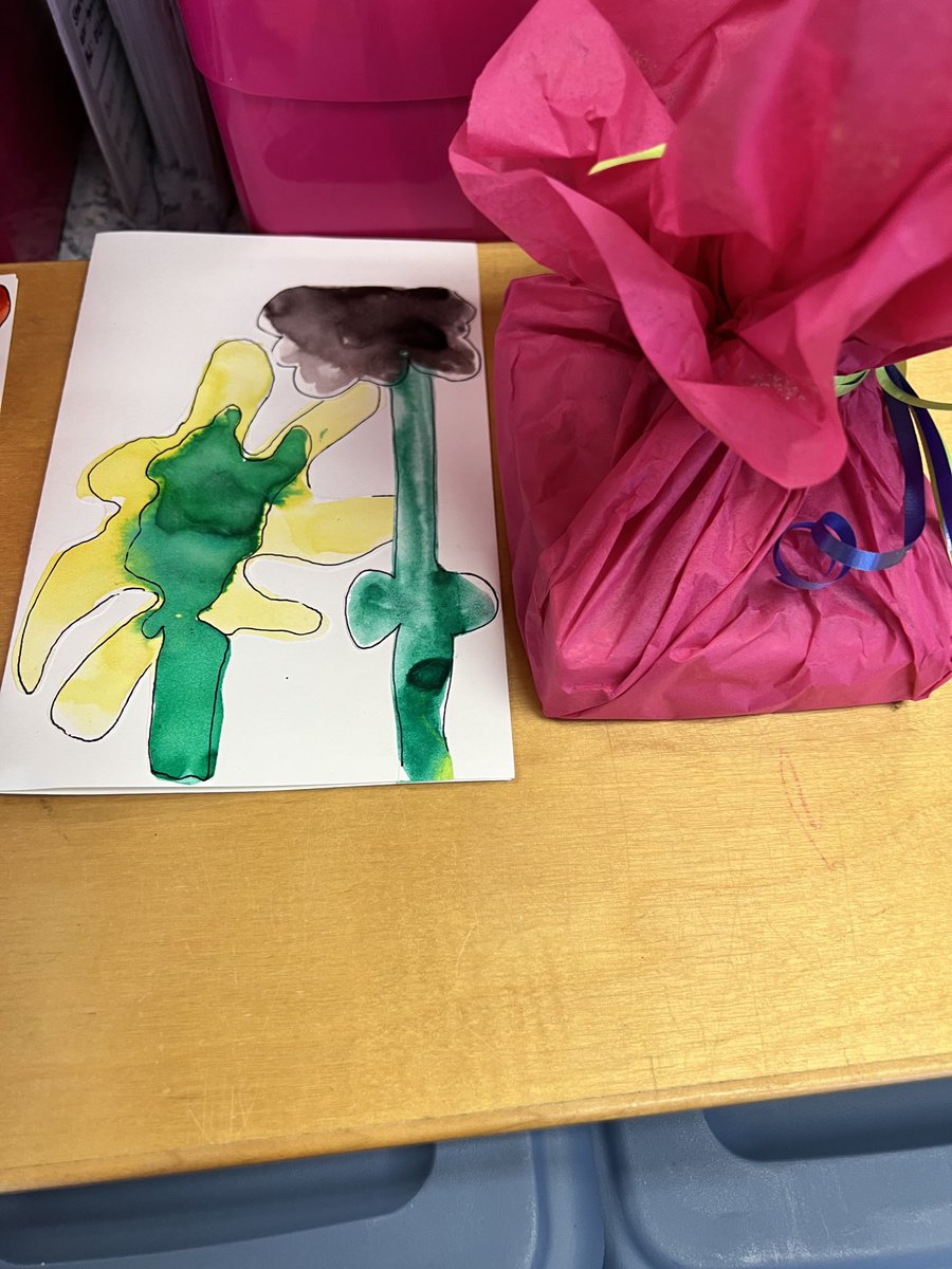 VColabawalla's tweet photo. Mother’s Day gifts from Kindergarten ⁦@BayviewHillES⁩ https://t.co/jztv6lMXMM
