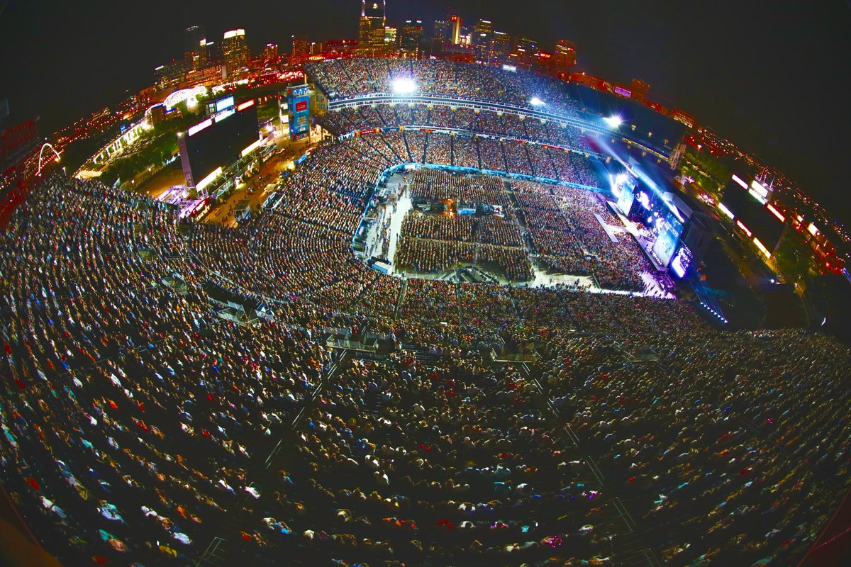 kennychesney's tweet photo. Thank you Nashville for a record-breaking beautiful night. We will take you with us the rest of the summer. #HereAndNowTour #KCNashville https://t.co/mQZCUZnrc0