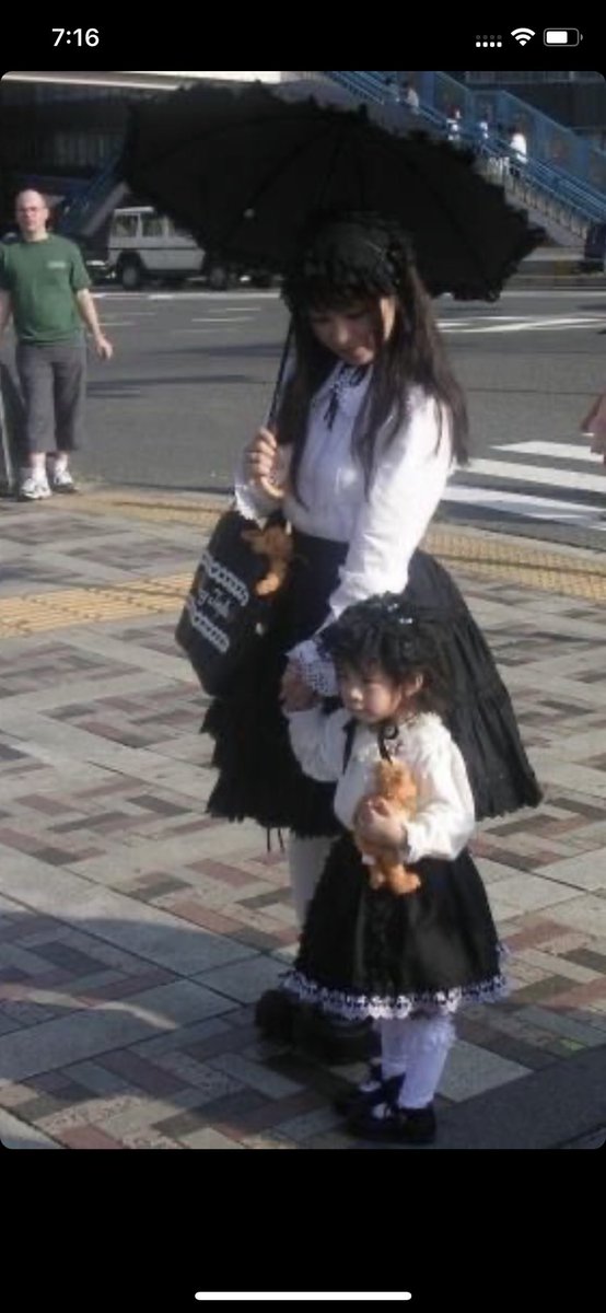 v97898323's tweet photo. おはようございます☀
いつも６時半に起きてるが５時に起きたらどうなるんだろう
では本日も宜しくお願いしますっ

#企業公式相互フォロー
#企業公式が毎朝地元の天気を言い合う
#公式つぶやき部
#がんばろう企業公式
#ロリータ
#ロリータファッション https://t.co/W8PJQeN71y
