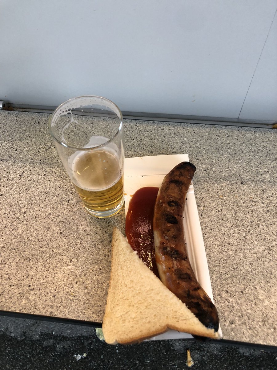 Nationalität sollte klar sein